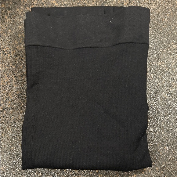 Blanqi Black Maternity Leggings - Picture 4 of 4